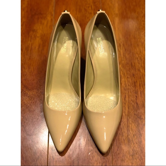 Michael Kors Nude Heels - Picture 3 of 11